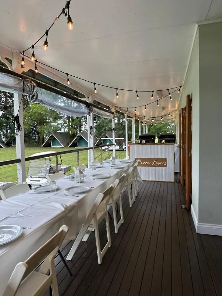 Maleny Retreat - Pay 3 Stay 4 Nights! First 3 Bookings Only! Booroobin